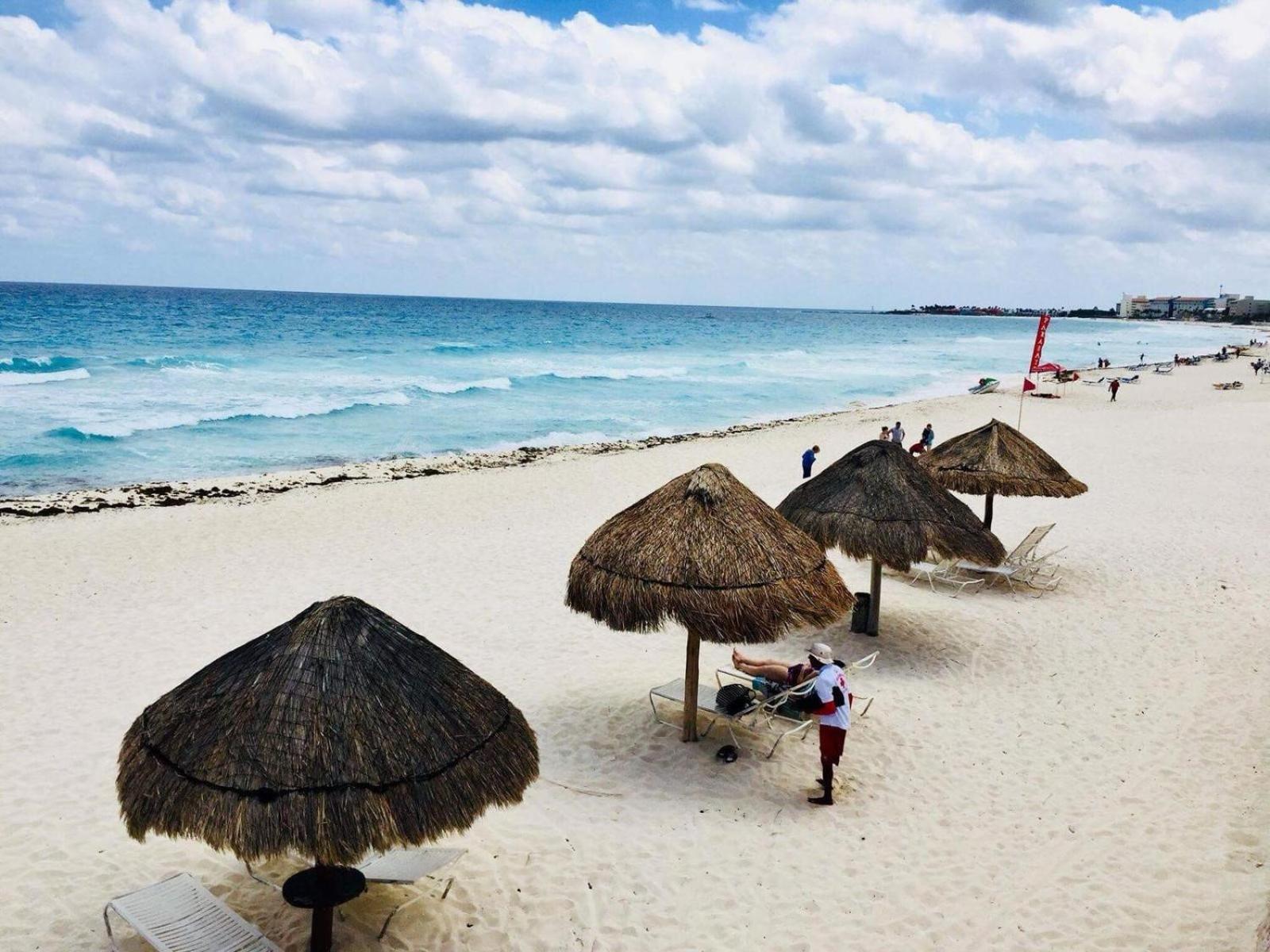 Brisas Residence Hotel Zone Apartment Cancún Buitenkant foto